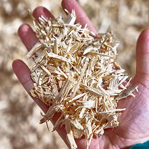 Щепа для арболита оптом в Омске купить - оперативная доставка по всей России